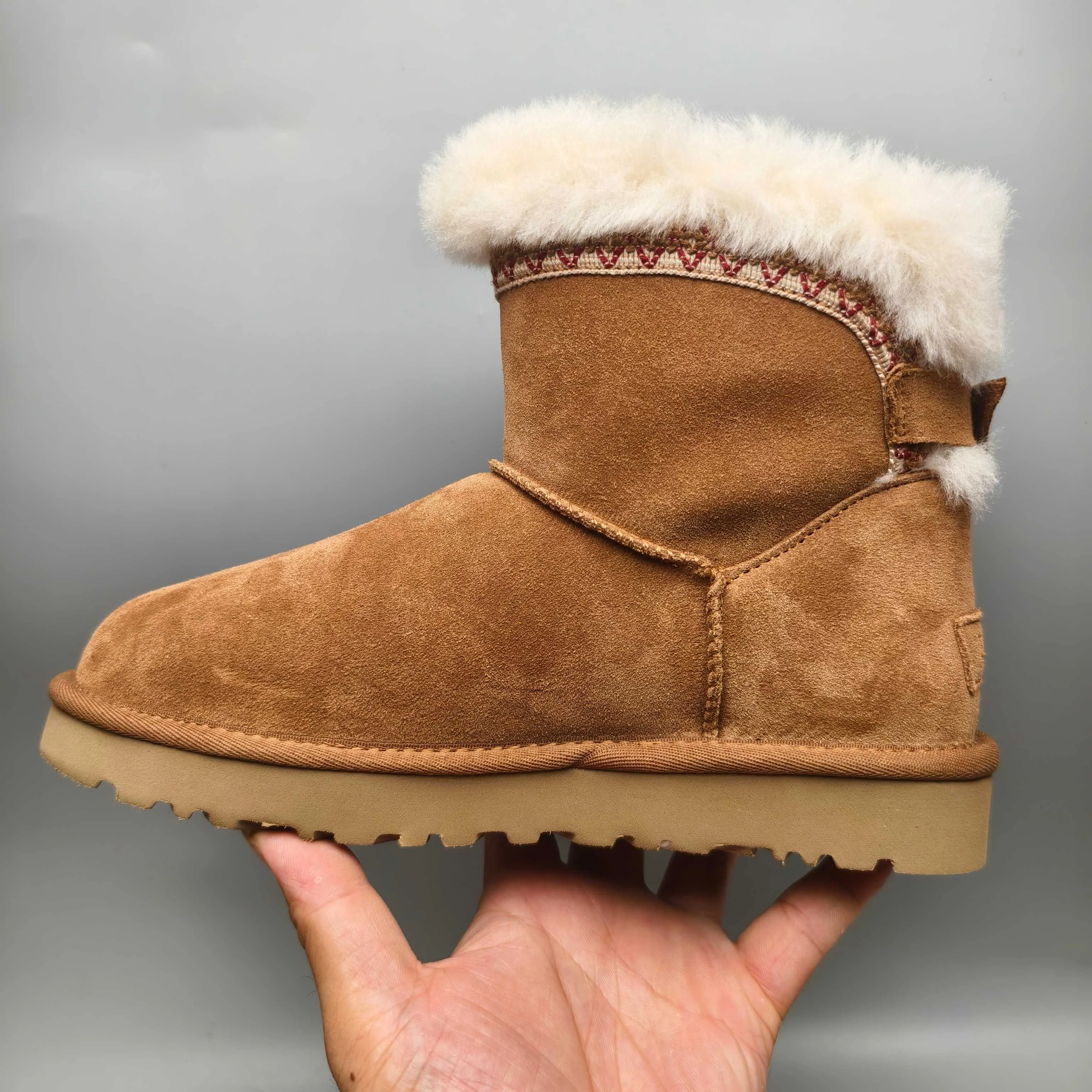 💰520 UGG sheepskin all-in-one snow boots 4517 ethnic style back buckle style color: maroon gray matching size: 35-40